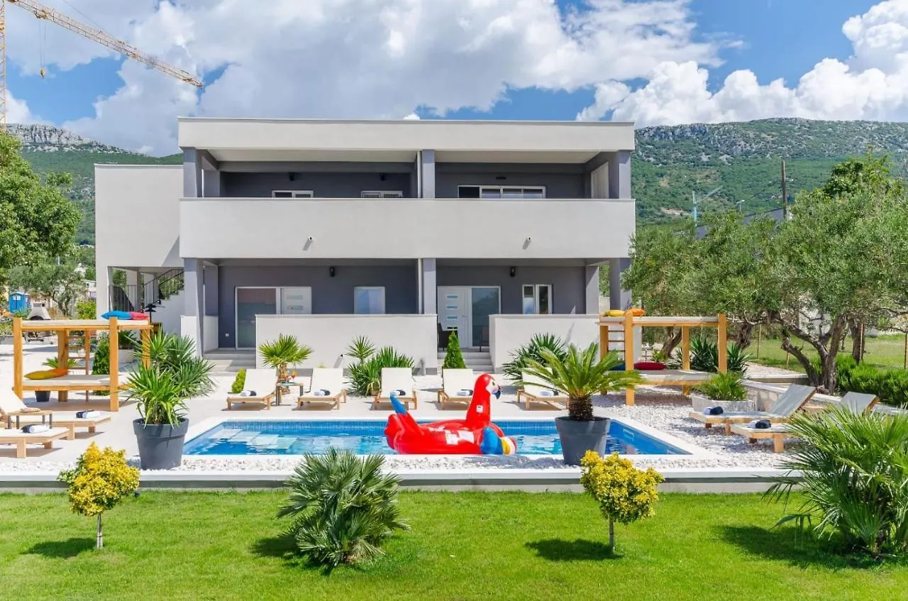 Deluxe Double Room With Sauna And Pool Kastela Guest house